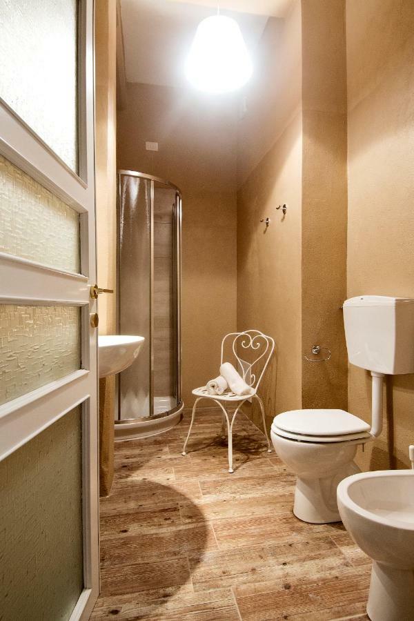 Blulassu City Center Rooms 卡利亚里 外观 照片